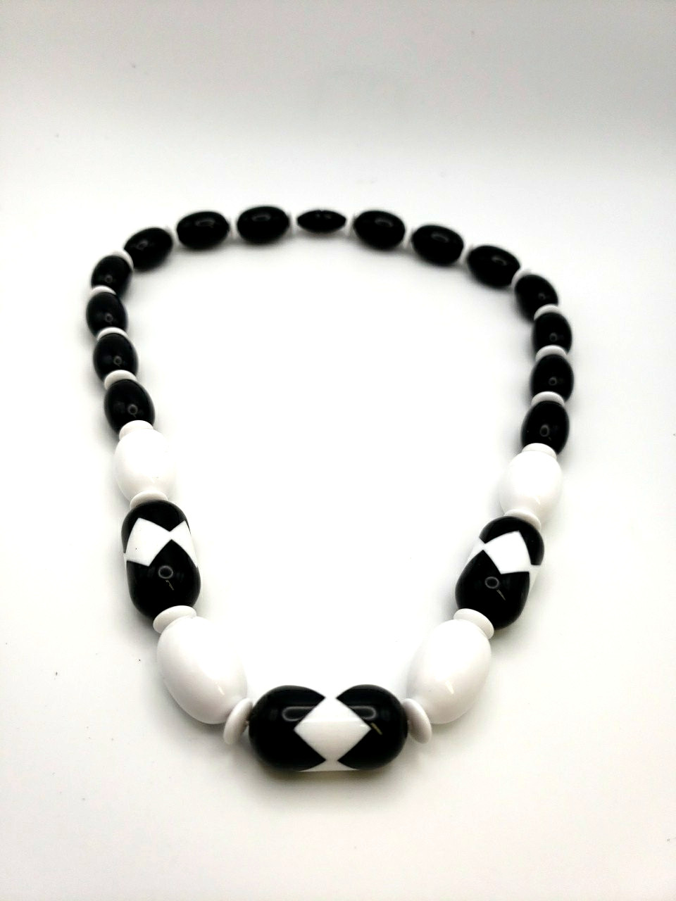 Avon Vintage 1987 Sunsations Choker - Spectator Black - 20 Avon Vintage 1987 Sunsations Choker - Spectator Black - 20
