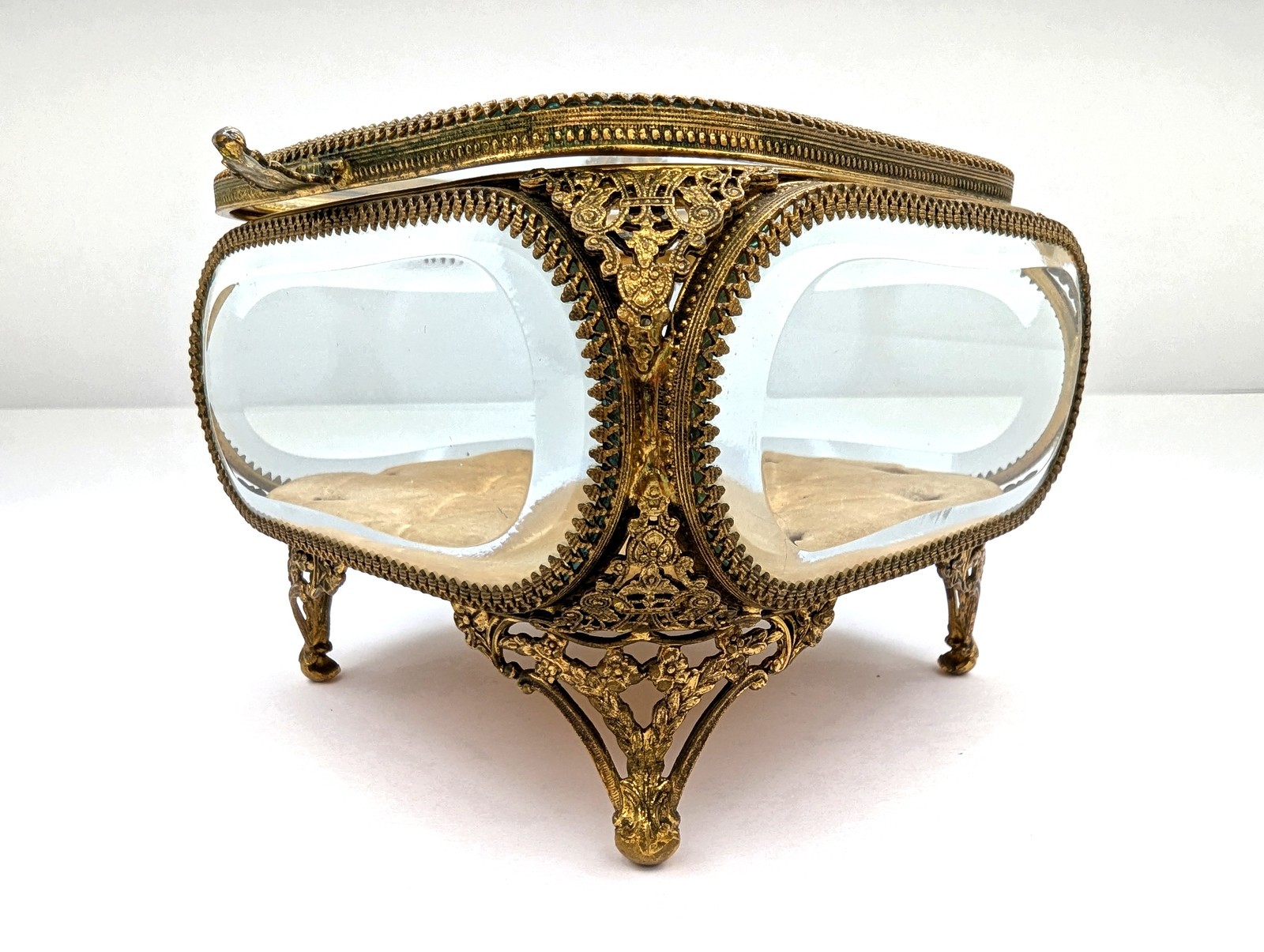 Antique Gilt Brass Vitrine Casket Jewelry Box French Bella Epoque Large 5 Antique Gilt Brass Vitrine Casket Jewelry Box French Bella Epoque Large 5