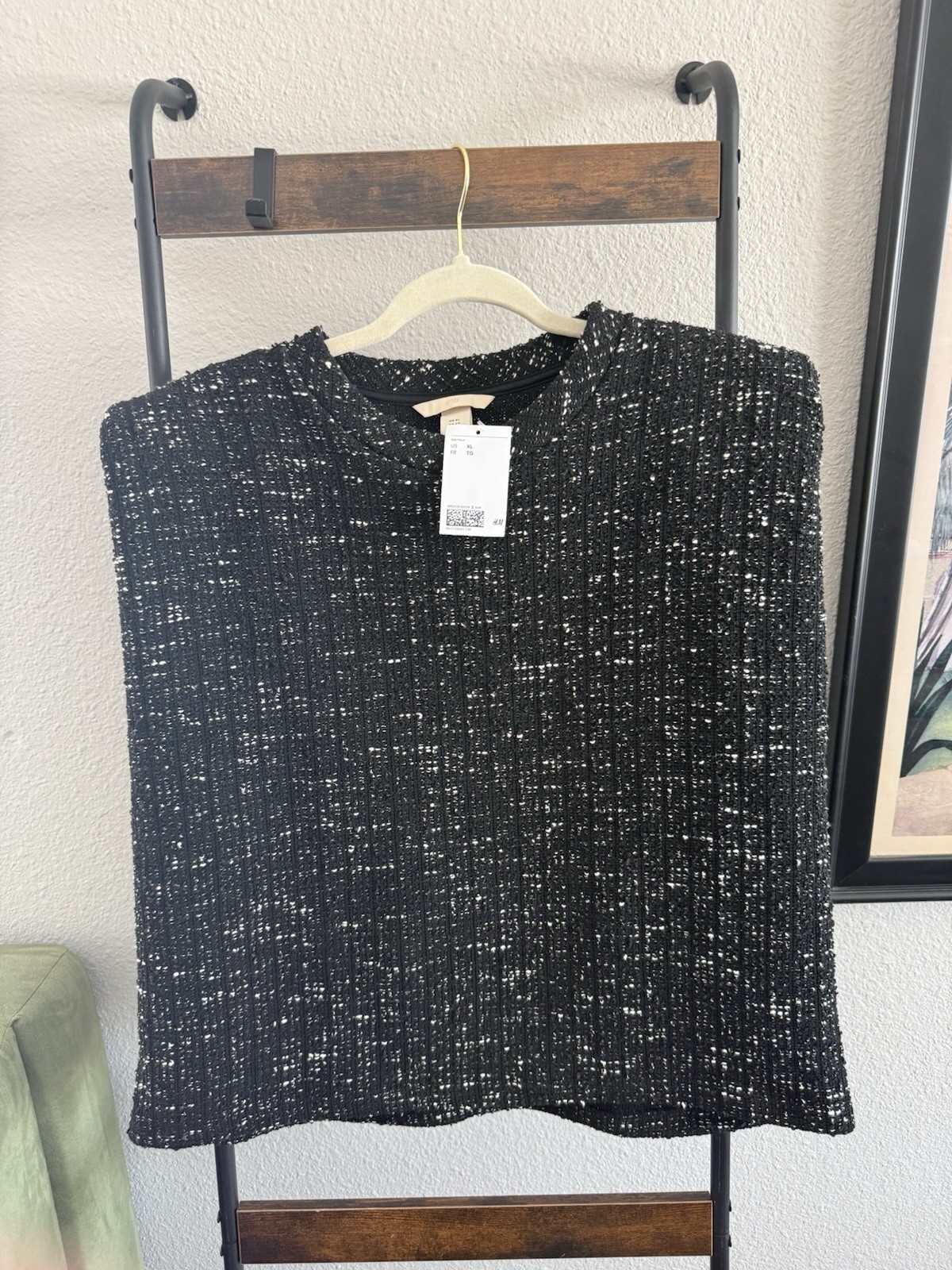 H&M Black Tweed Sleeveless Vest Shoulder Pads Quiet Luxury Size XL NWT Layering H&M Black Tweed Sleeveless Vest Shoulder Pads Quiet Luxury Size XL NWT Layering