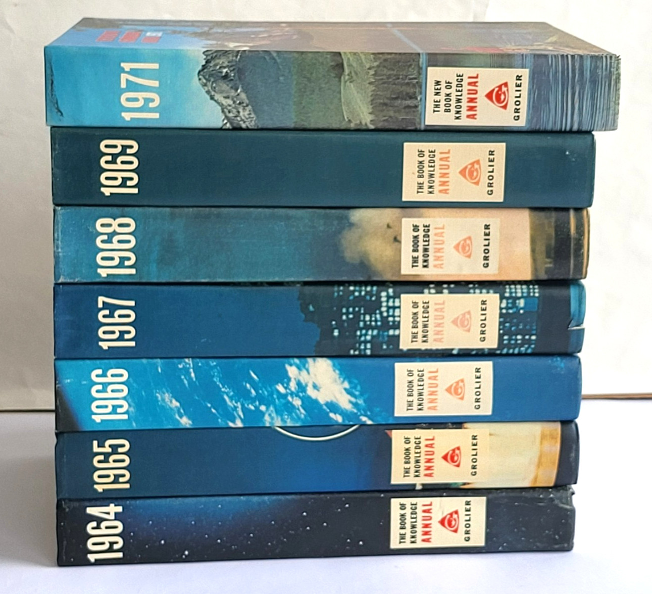 VINTAGE GROLIER LOT OF 7: THE BOOK OF KNOWLEDGE \'Age of Space\' 1964-1969 + 1971