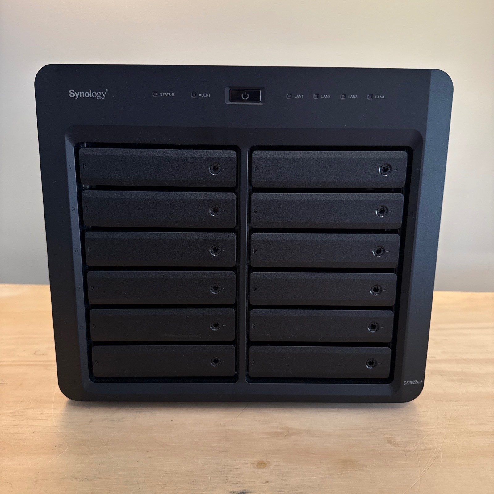 Synology DS3622xs+ 12 bay NAS w/ Extra 2x 8GB RAM Modules Synology DS3622xs+ 12 bay NAS w/ Extra 2x 8GB RAM Modules