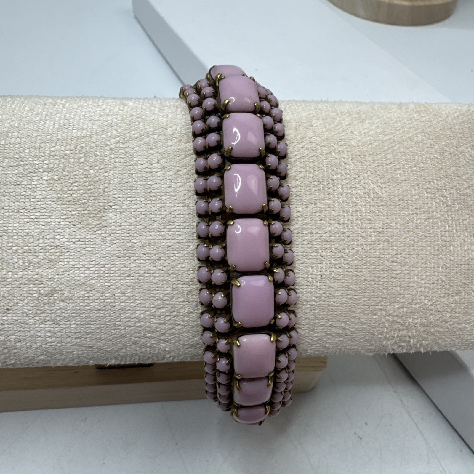 Vintage Signed Kramer Of New York Pink Glass Stone Bracelet Vintage Signed Kramer Of New York Pink Glass Stone Bracelet