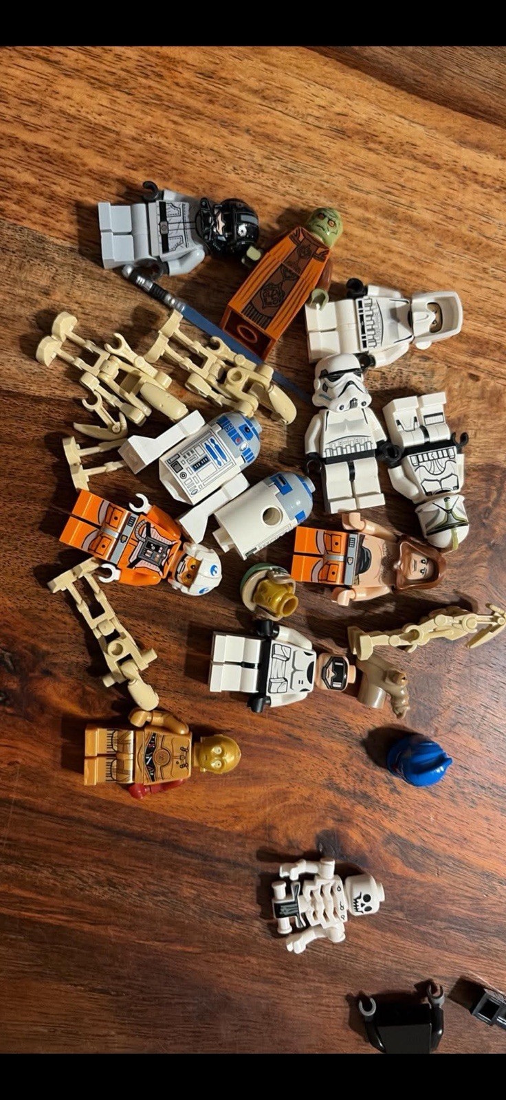 Lego Minifigures Lot Of 75+ W/ - Star Wars, Marvel, Lego City Lego Minifigures Lot Of 75+ W/ - Star Wars, Marvel, Lego City