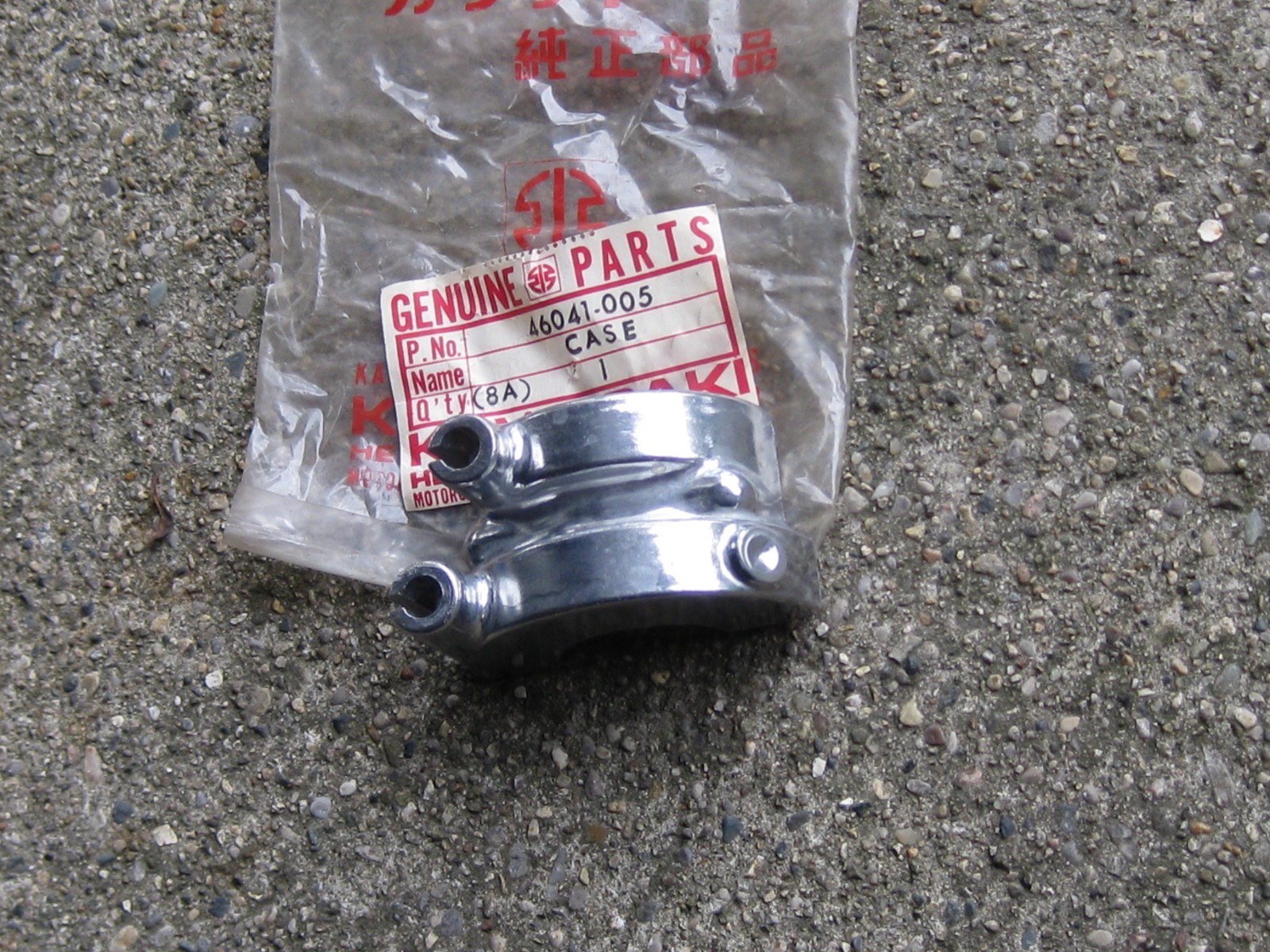 KAWASAKI F9/F5/F81M/F8/F7/F6/G4TR RIGHT UPPER THROTTLE CASE NOS KAWASAKI F9/F5/F81M/F8/F7/F6/G4TR RIGHT UPPER THROTTLE CASE NOS