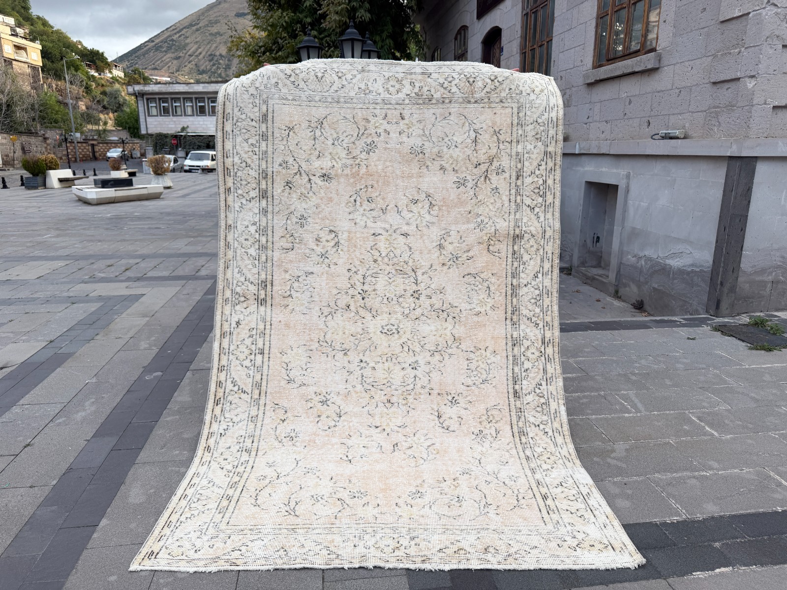 Ivory Oushak Rug 6.2x9.5 ft Vintage Turkish Wool Distressed Floral Carpet