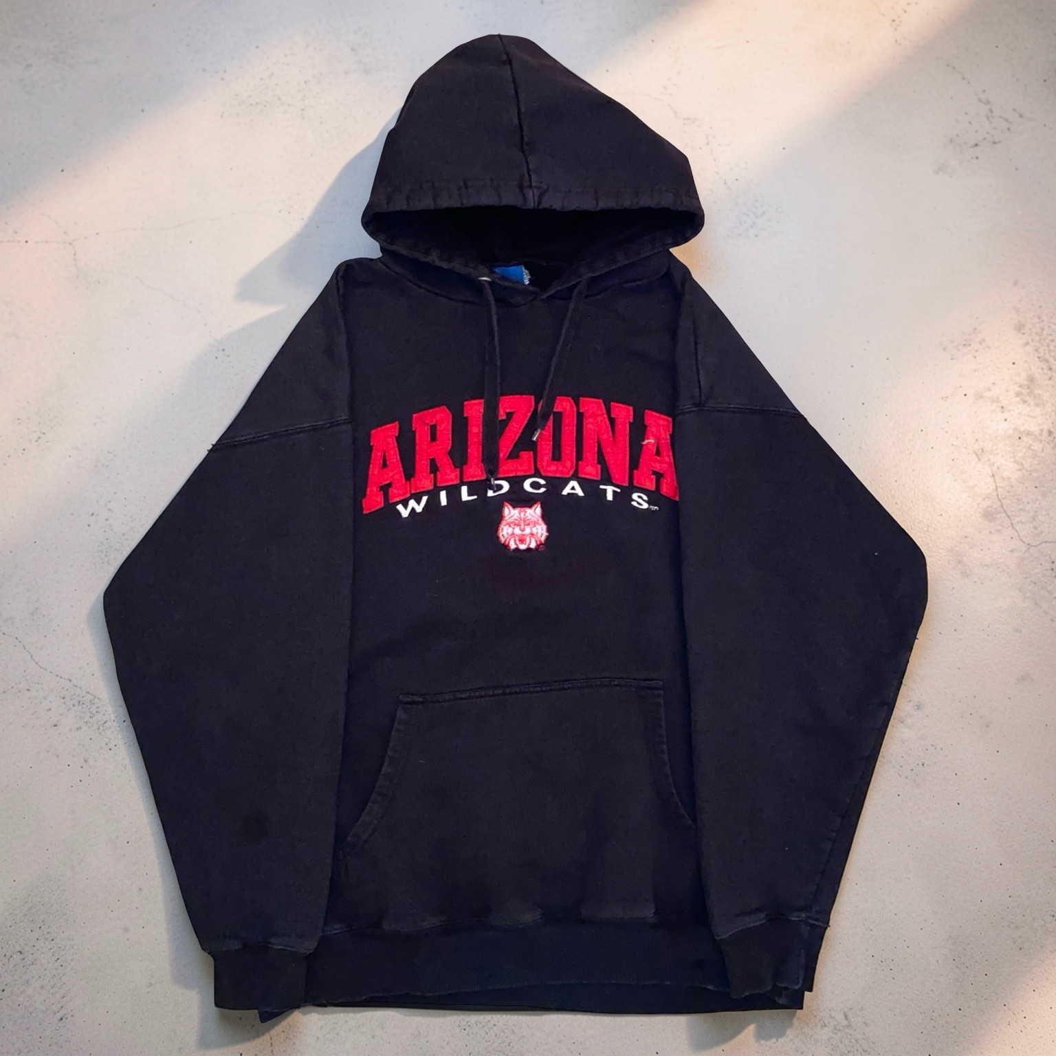 Vintage Arizona Wildcats Mens XL Black College Hoodie Old Varsity Brand