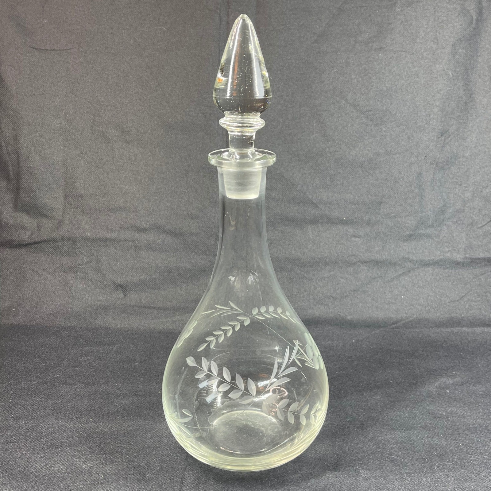 Vintage Etched Glass Decanter Floral Vine Brandy Whiskey Wine w Stopper 13.25\