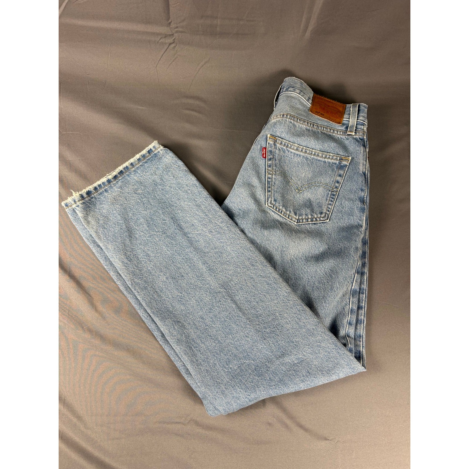 Levis Premium 501 90s Jeans Light Wash Blue High Rise Straight Leg W27 L32 Levis Premium 501 90s Jeans Light Wash Blue High Rise Straight Leg W27 L32