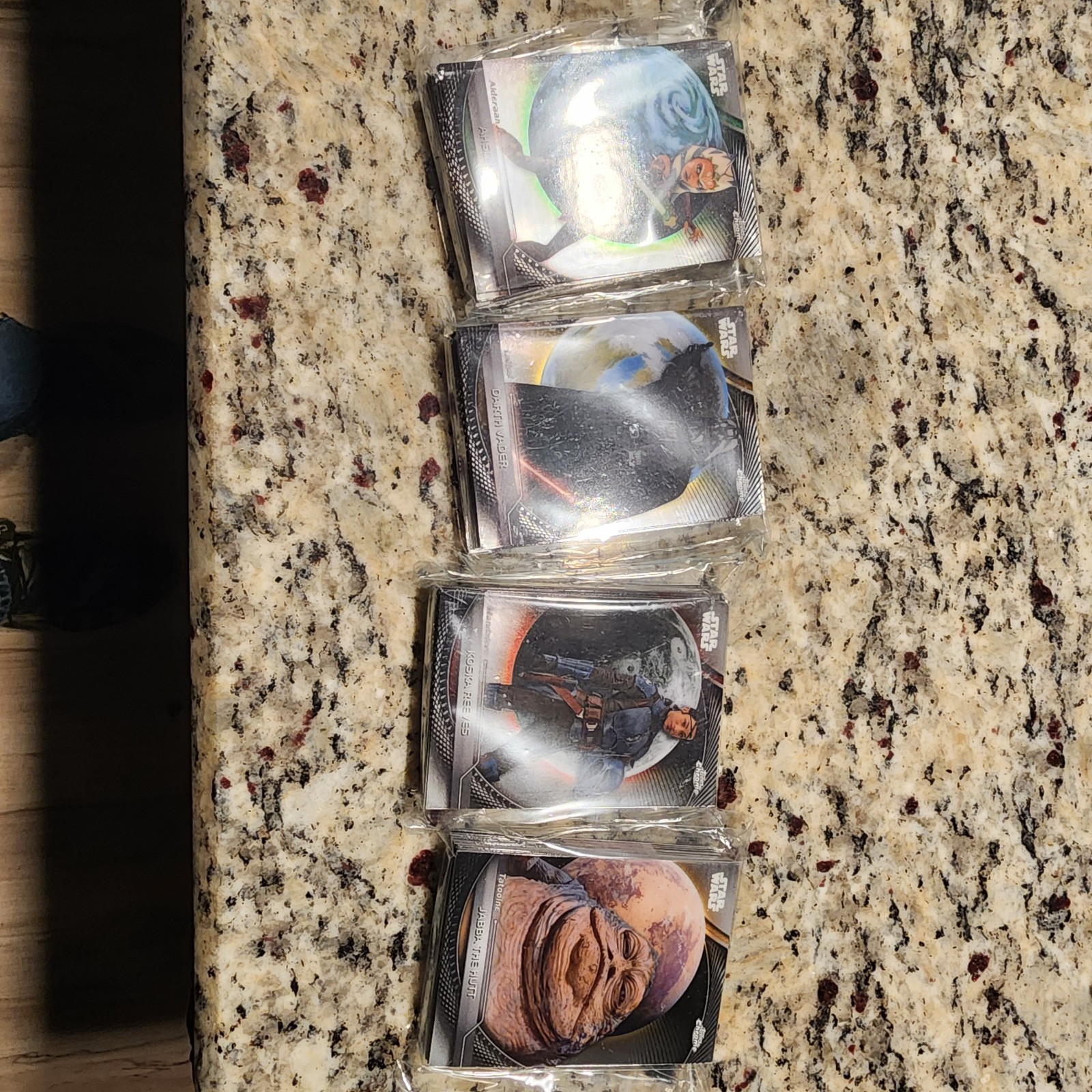 2025 Topps Star Wars Hyperspace - Complete #1-100 Card Base Set 2025 Topps Star Wars Hyperspace - Complete #1-100 Card Base Set