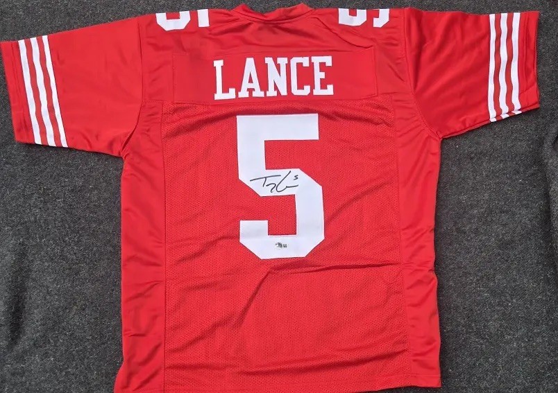 Trey Lance Signed San Francisco Red Custom Jersey Autographed Beckett BAS Cert