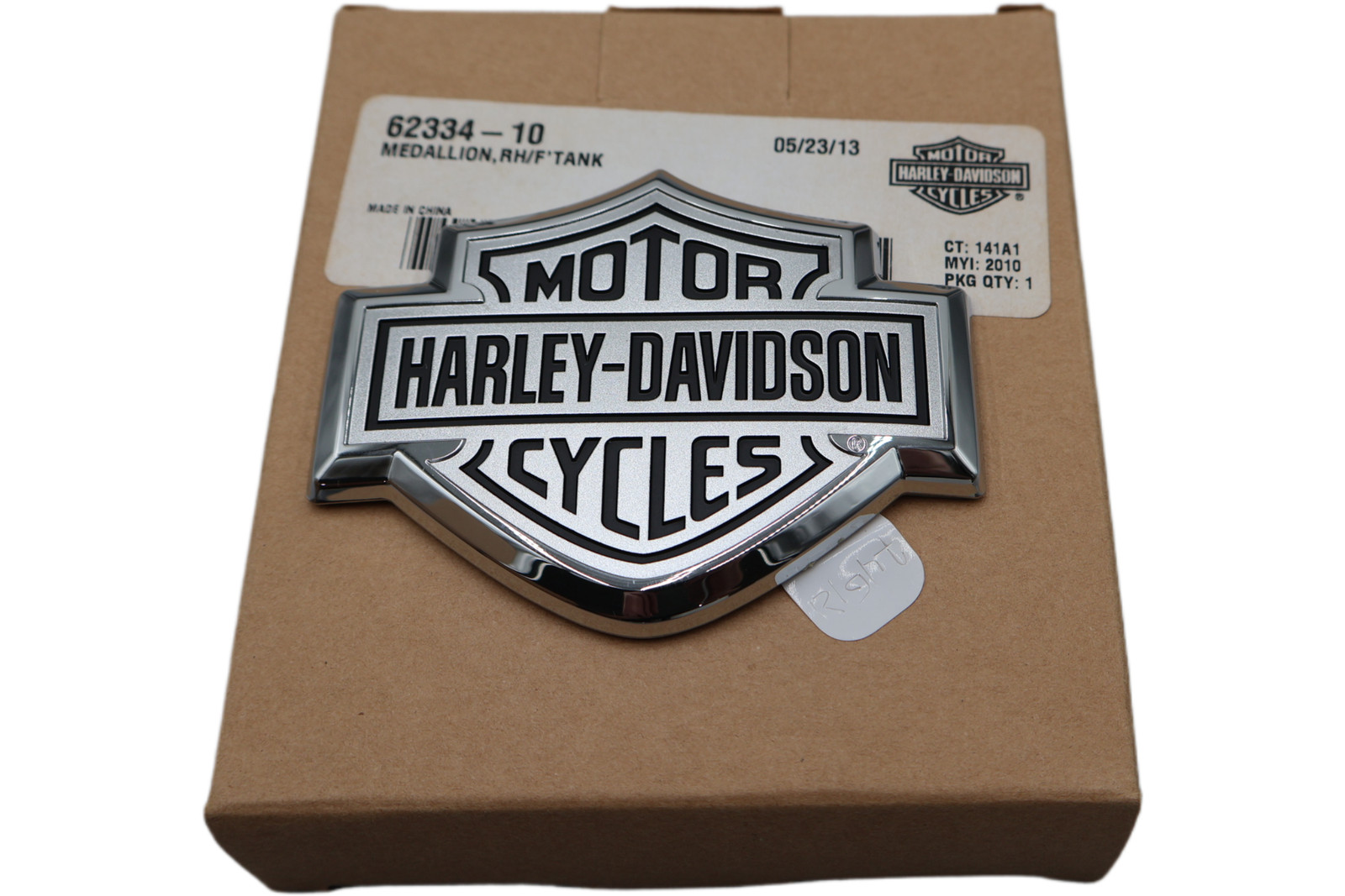 62334-10 NEW OEM 2010 HARLEY-DAVIDSON FLSTSE CVO SOFTAIL CONVERTIBLE RIGHT FUEL
