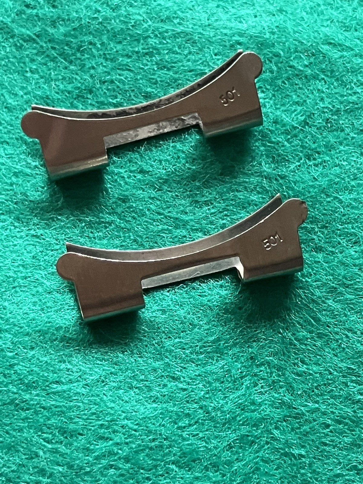 Genuine Vintage Rolex 501 Pair of End Links. Preowned ok condition need a clean