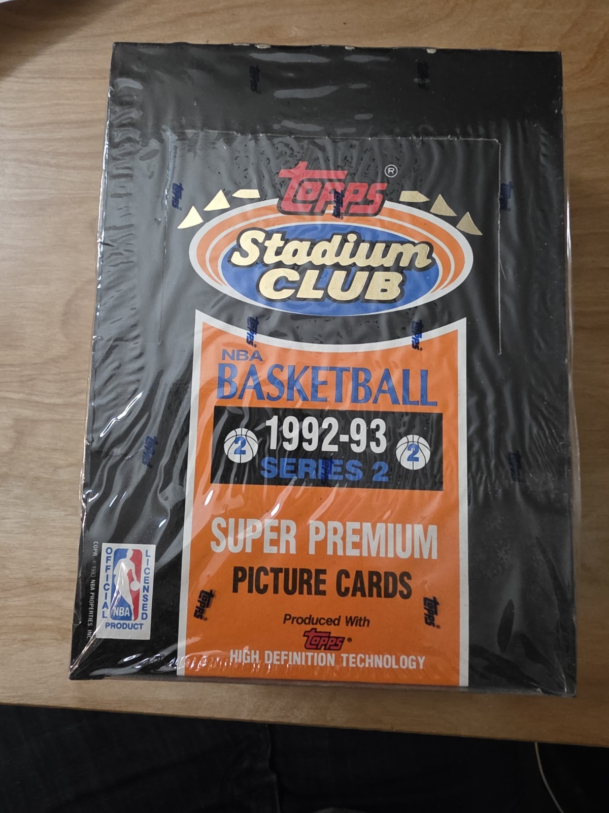Topps 1992-93 NBA Basketball Stadium Club Sealed Box Series 2 Topps 1992-93 NBA Basketball Stadium Club Sealed Box Series 2