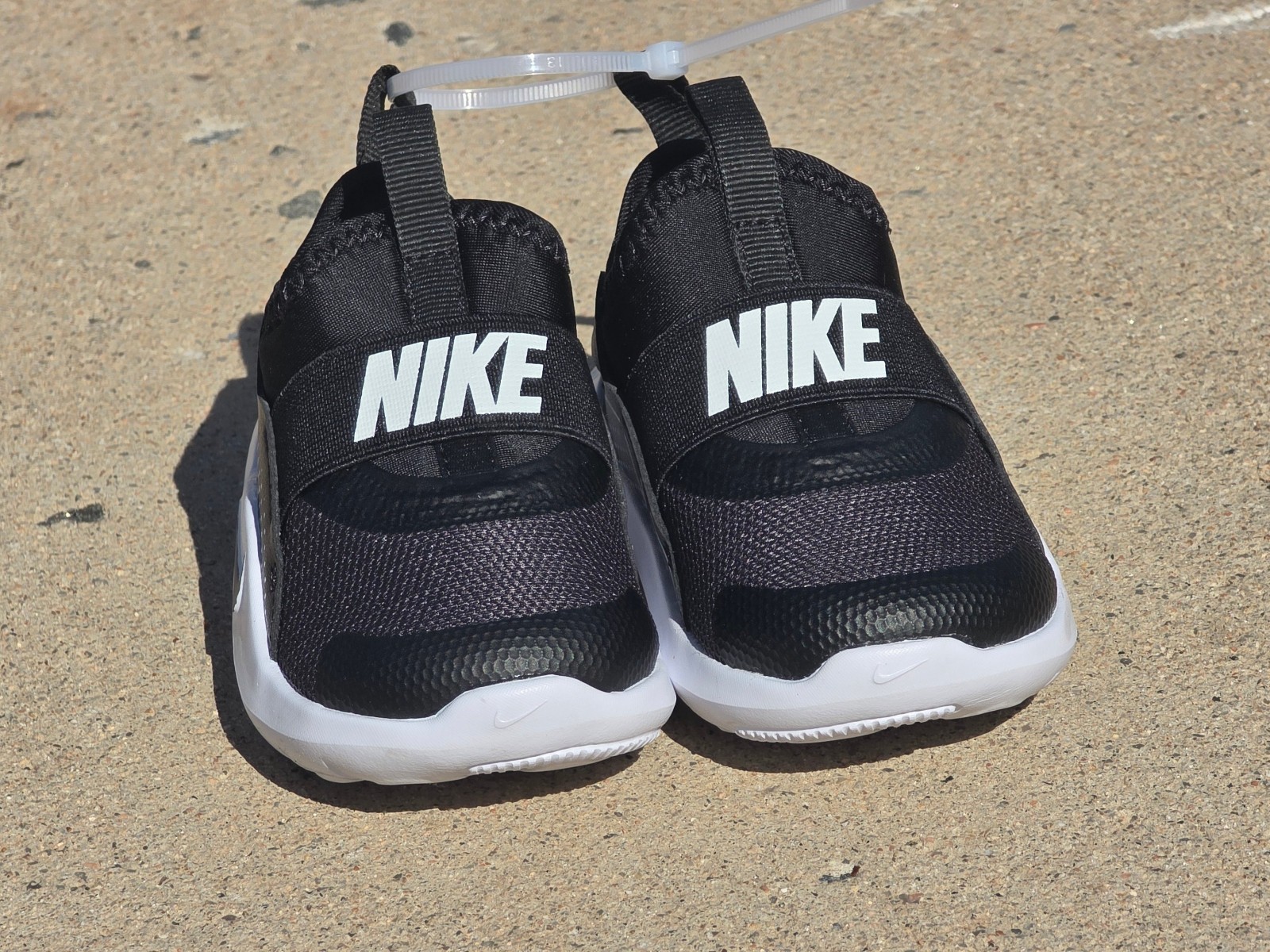 Nike Flex Runner Toddler Shoes 5C Black White Slip On NWOT Nike Flex Runner Toddler Shoes 5C Black White Slip On NWOT