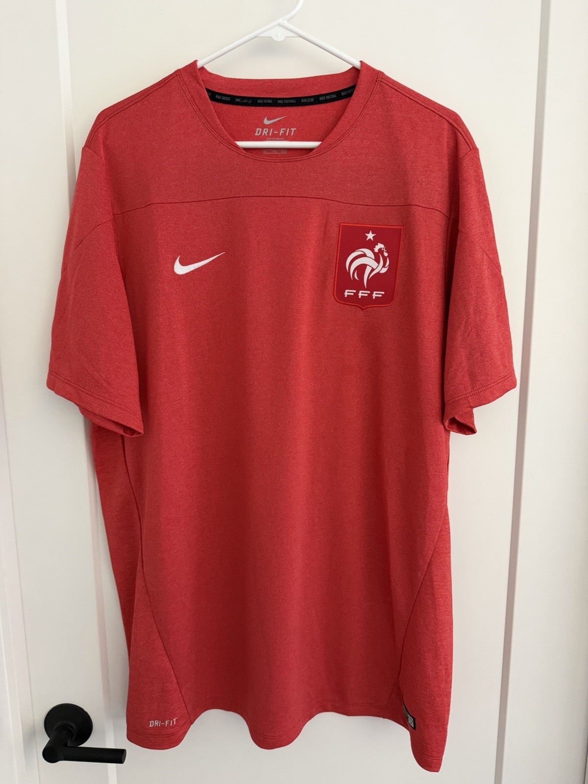 NWOT France National Team Jersey Kit - Nike Soccer - Men’s XXL - Red - Dri Fit NWOT France National Team Jersey Kit - Nike Soccer - Men’s XXL - Red - Dri Fit