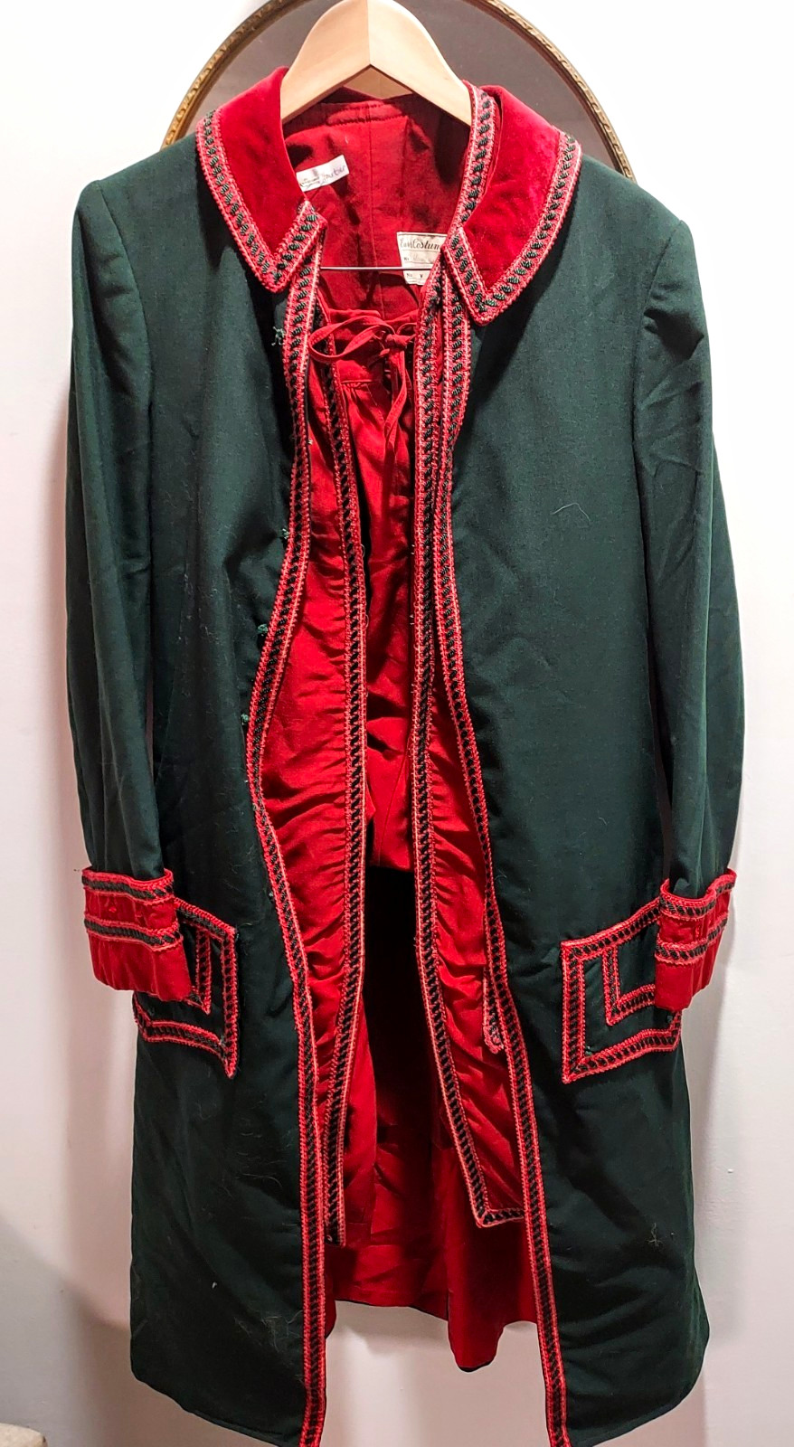 Men\'s 18th Century Costume Set- 3pc Green Brocade Men\'s 18th Century Costume Set- 3pc Green Brocade