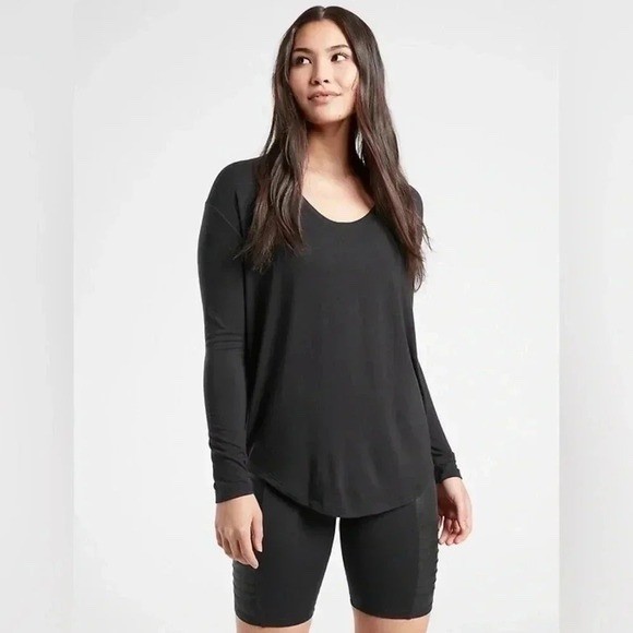 Athleta Cloudlight Stratus Top Black Long Sleeve Modal High-Low L Tunic Tee