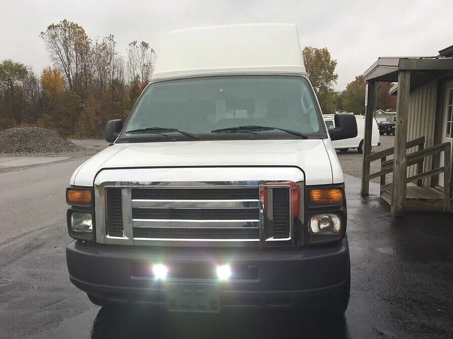 BlingLights Brand Fog Lights Driving Lamps for Ford E-Series