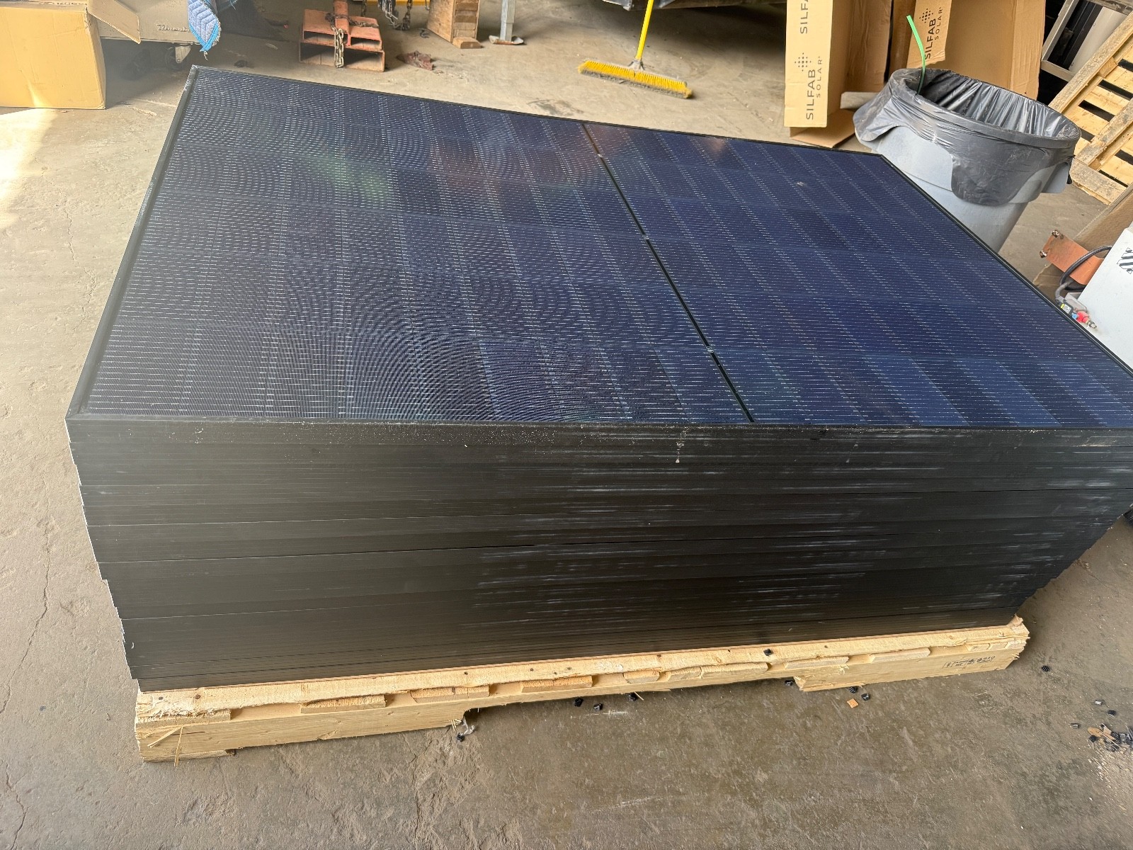 Silfab Solar Solar SIL-440 440 Watt solar panels. 1200 in stock New MADE IN US Silfab Solar Solar SIL-440 440 Watt solar panels. 1200 in stock New MADE IN US
