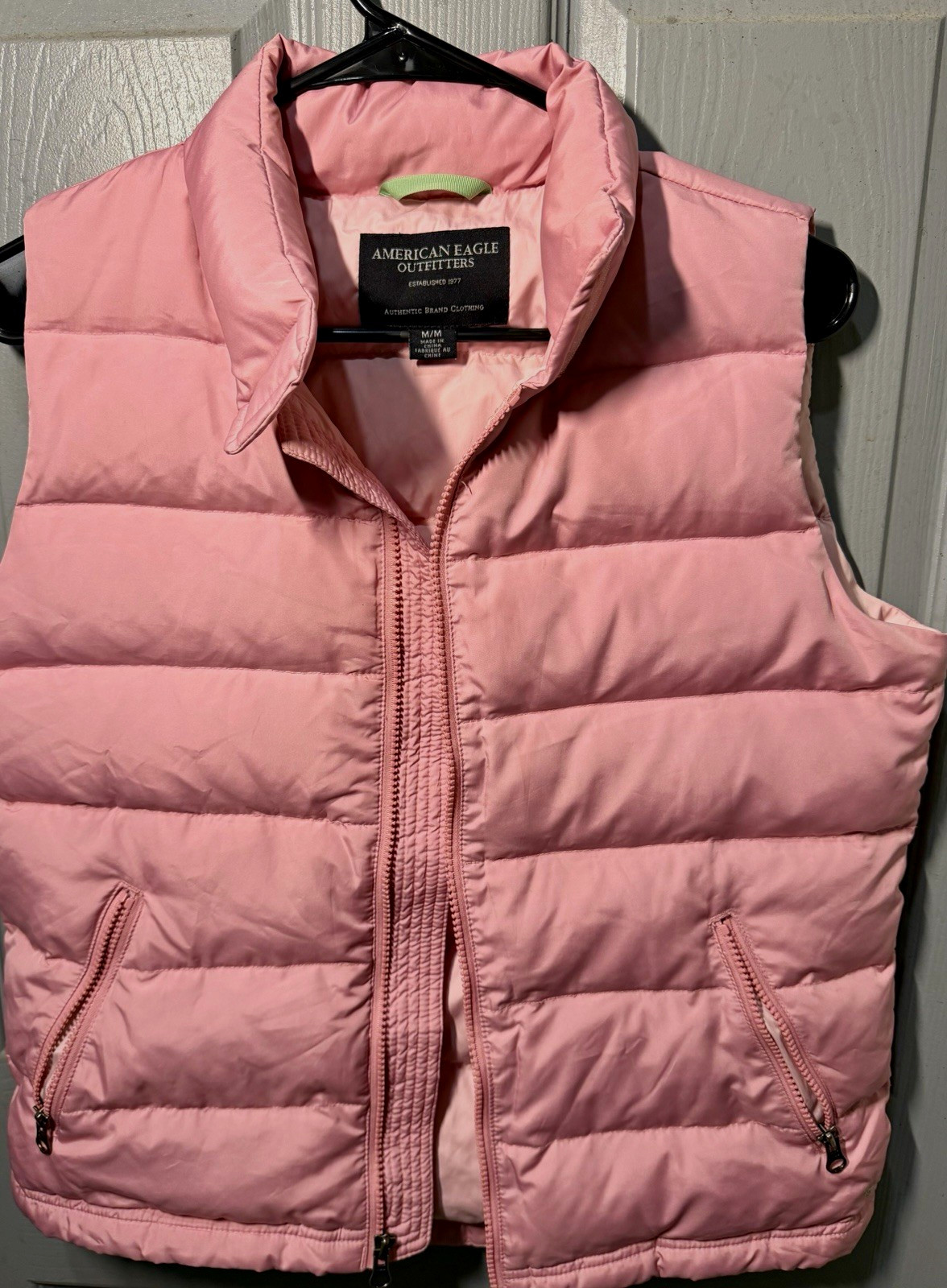 American Eagle Outfitters Women\'s Pink Insulated Puffer Vest Zip Pockets M American Eagle Outfitters Women\'s Pink Insulated Puffer Vest Zip Pockets M