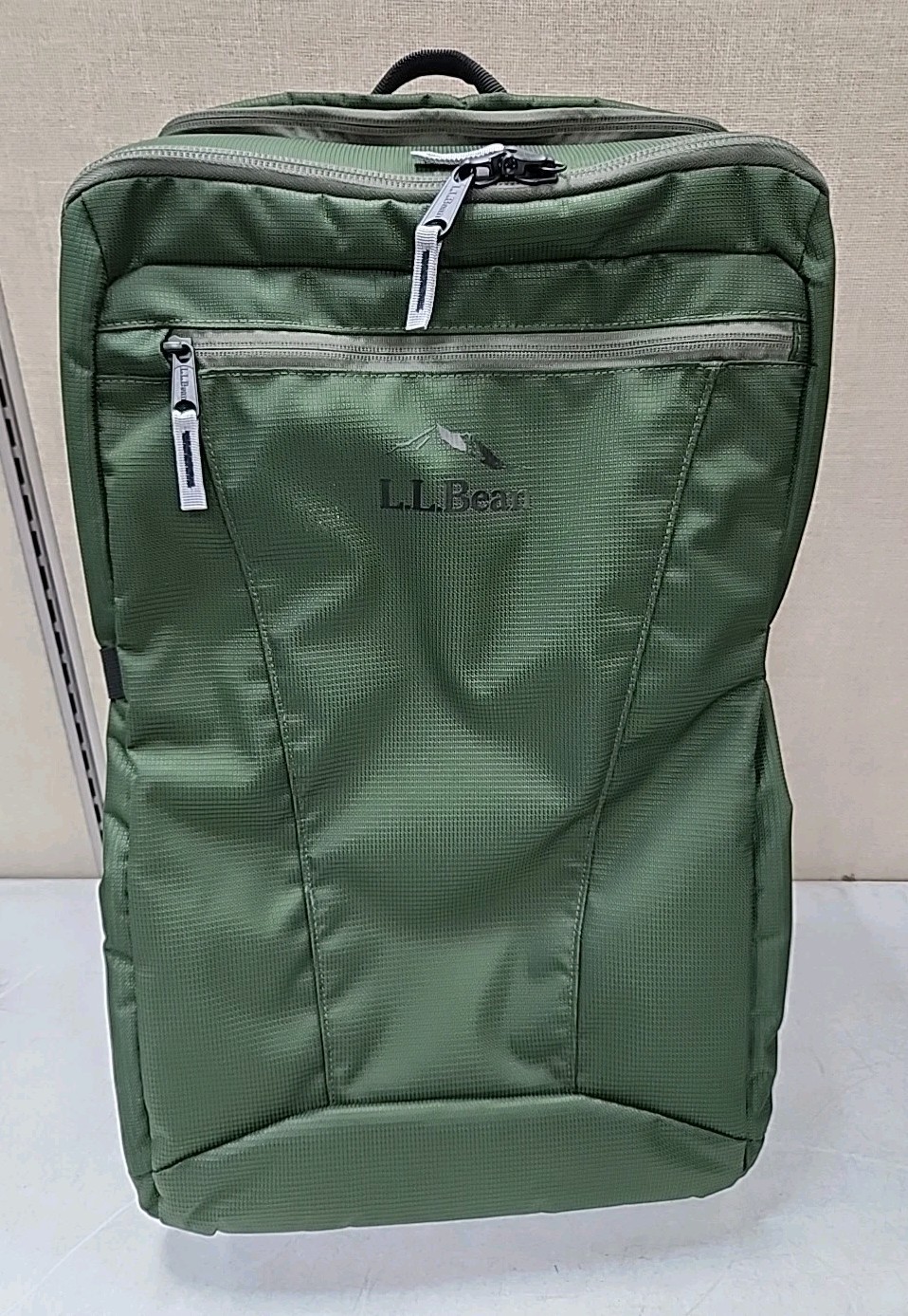 NEW L.L Bean Approach Travel Pack - 39L Forest Shade NEW L.L Bean Approach Travel Pack - 39L Forest Shade