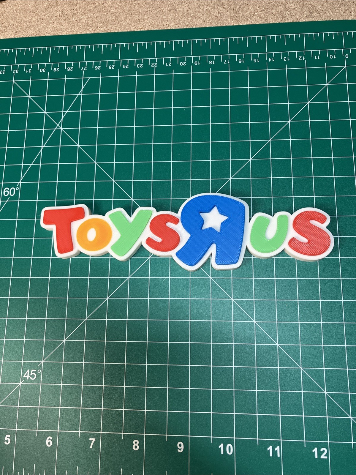 3D Printed Toys R Us Logo Sign Fan Art Display 3D Printed Toys R Us Logo Sign Fan Art Display