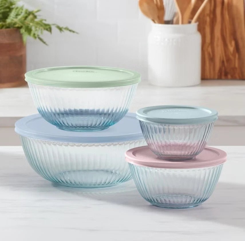 Pyrex 8-piece Glass Mixing Bowls with Lids Pyrex 8-piece Glass Mixing Bowls with Lids