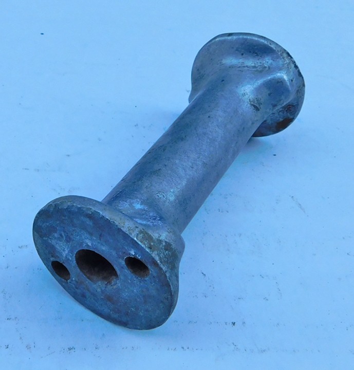 VINTAGE VINCENT BLACK SHADOW MOTORCYCLE ALLOY FOOTREST FOOT PEG HANGER MOUNT OEM VINTAGE VINCENT BLACK SHADOW MOTORCYCLE ALLOY FOOTREST FOOT PEG HANGER MOUNT OEM