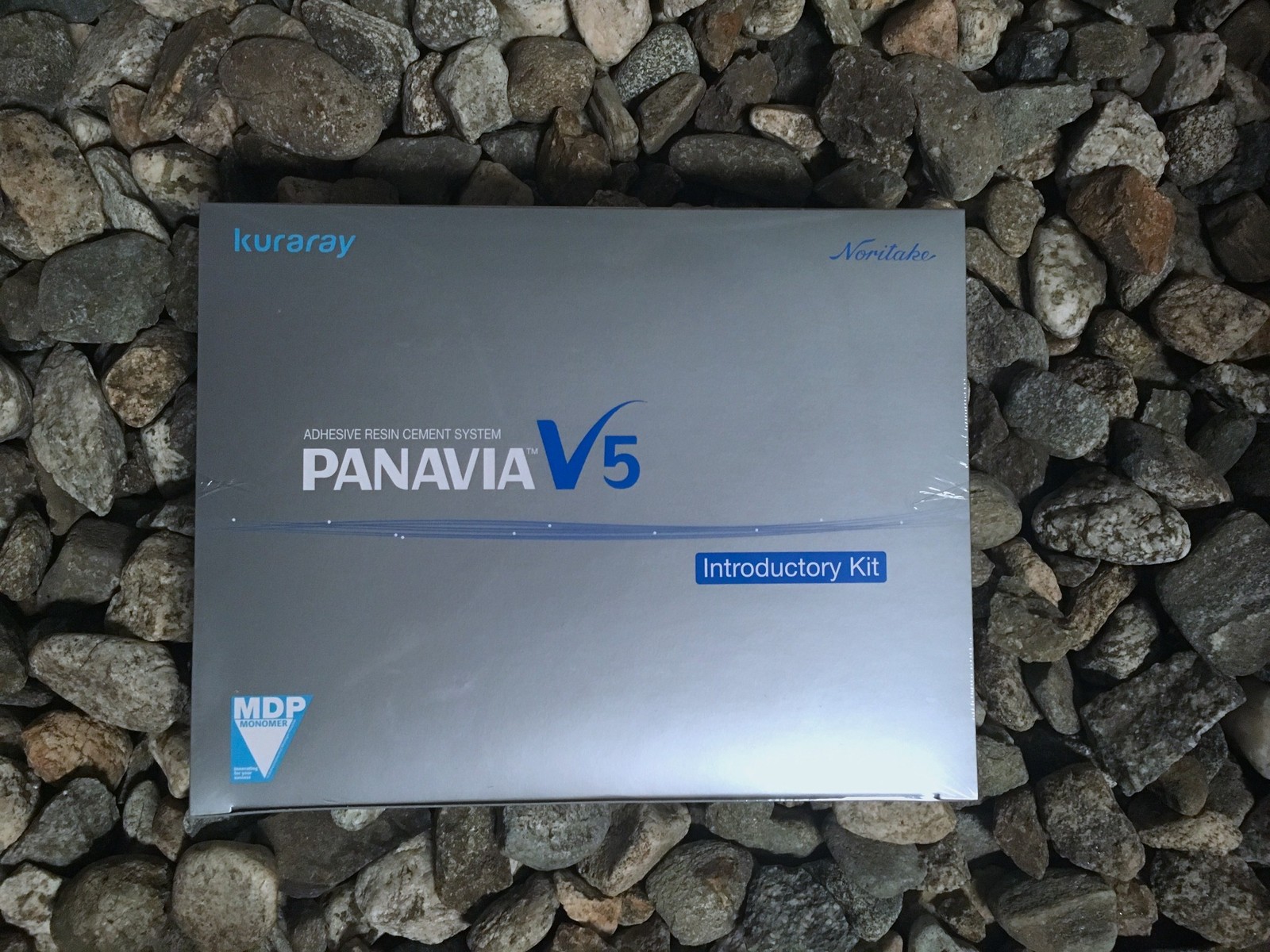 PANAVIA V5 Intro Kit Cement System Universal A2 Kuraray #3604-KA Exp 2029-02