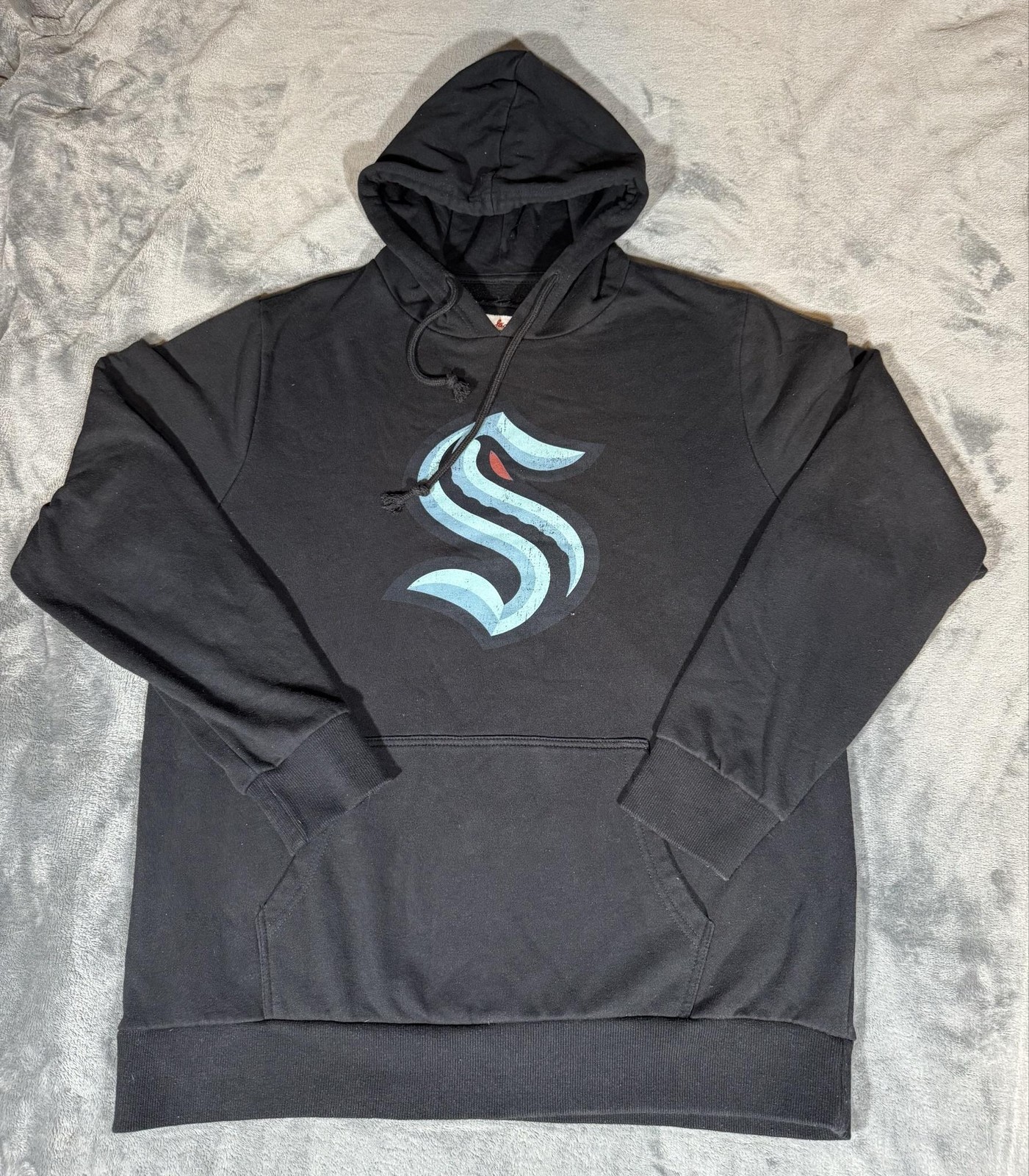 Seattle Kraken Hoodie Mens XL Black NHL Hockey Red Jacket Logo Fleece Pullover