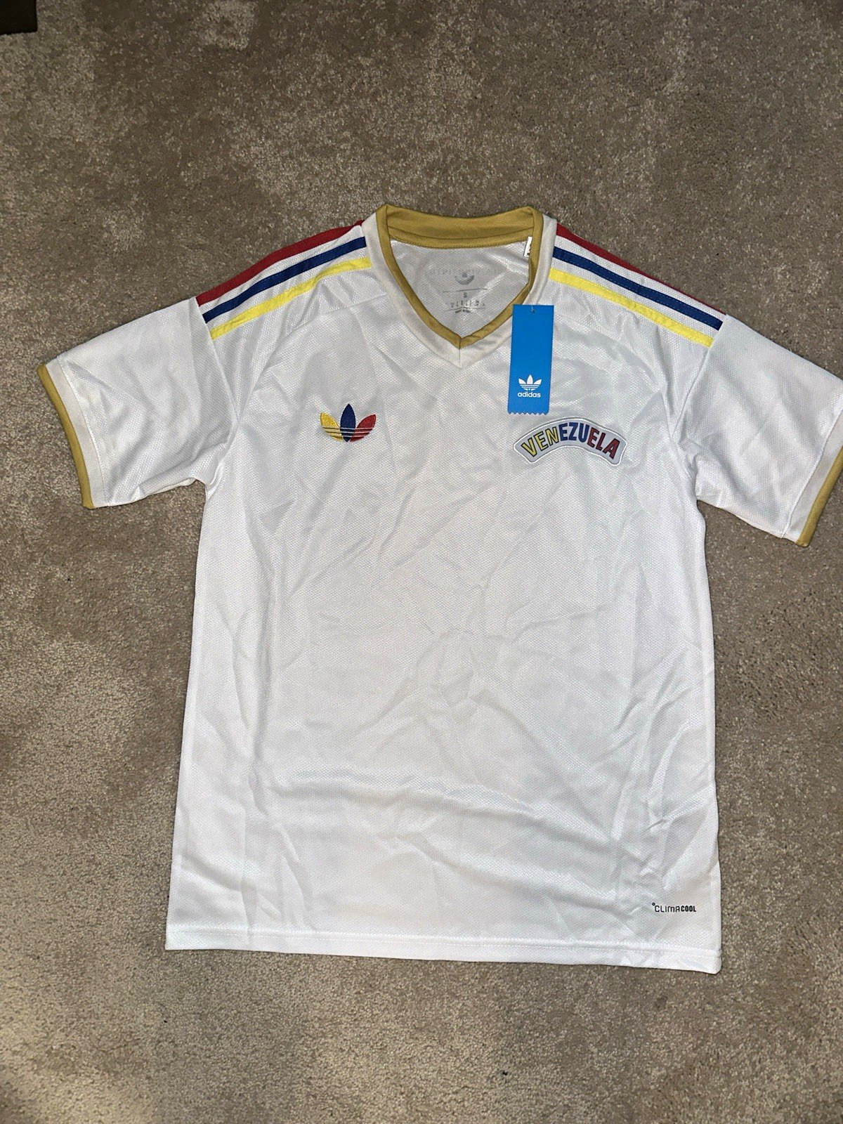 adidas Venezuela National Team Soccer Jersey White Gold Red Blue Yellow size S adidas Venezuela National Team Soccer Jersey White Gold Red Blue Yellow size S