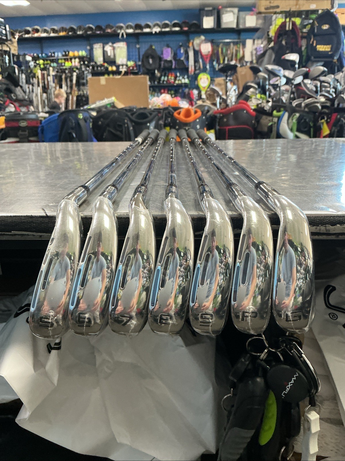 NEW Wilson Staff Dynapwr Men's Iron Set 5-PW + GW - Reg Flex Steel Shafts NEW Wilson Staff Dynapwr Men's Iron Set 5-PW + GW - Reg Flex Steel Shafts