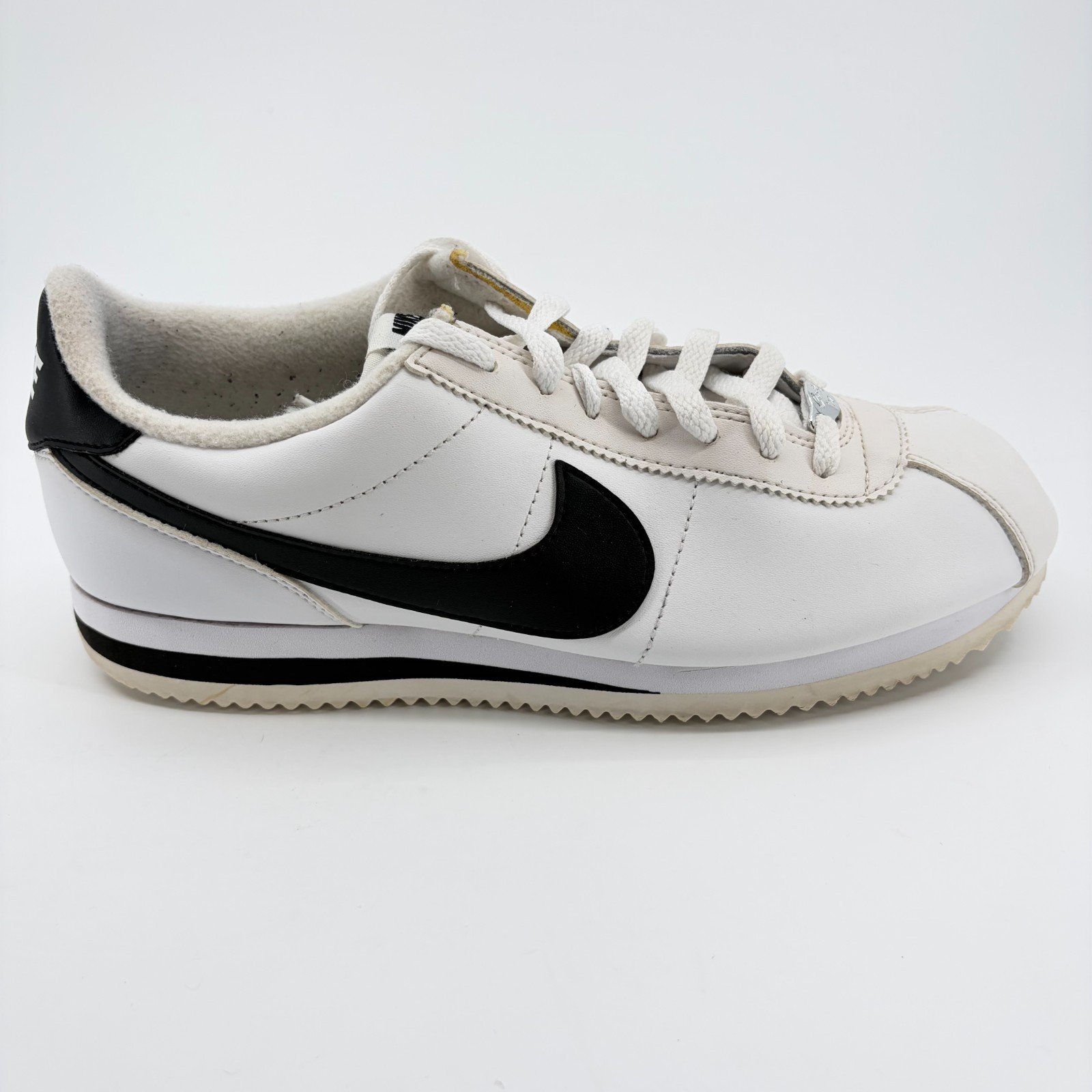 Nike Cortez Basic Mens Size 8.5 White Black Athletic Leather Shoes Sneakers