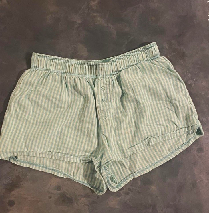 Colsie Women\'s Sleep Shorts Blue/White Striped Button Closure Size XS Colsie Women\'s Sleep Shorts Blue/White Striped Button Closure Size XS