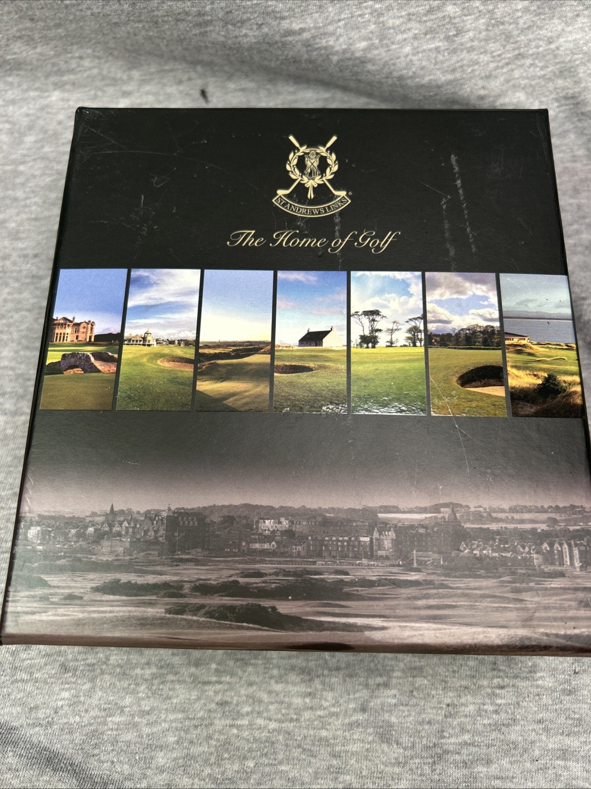 St Andrews Golf Links Divot And 3 Ball Markers & 2 Callaway Balls In Gift Box St Andrews Golf Links Divot And 3 Ball Markers & 2 Callaway Balls In Gift Box