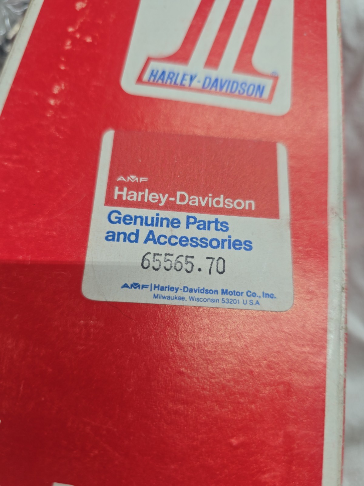 AMF,NOS,OEM,HARLEY-DAVIDSON SHIELD 65565-70 AMF,NOS,OEM,HARLEY-DAVIDSON SHIELD 65565-70