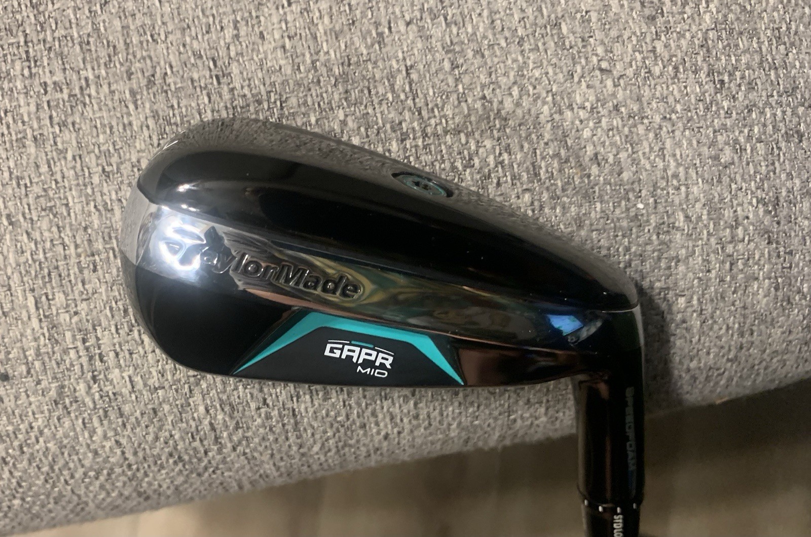 TaylorMade GAPR MID 21* 4 Hybrid Iron- Regular KBS Hybrid 70