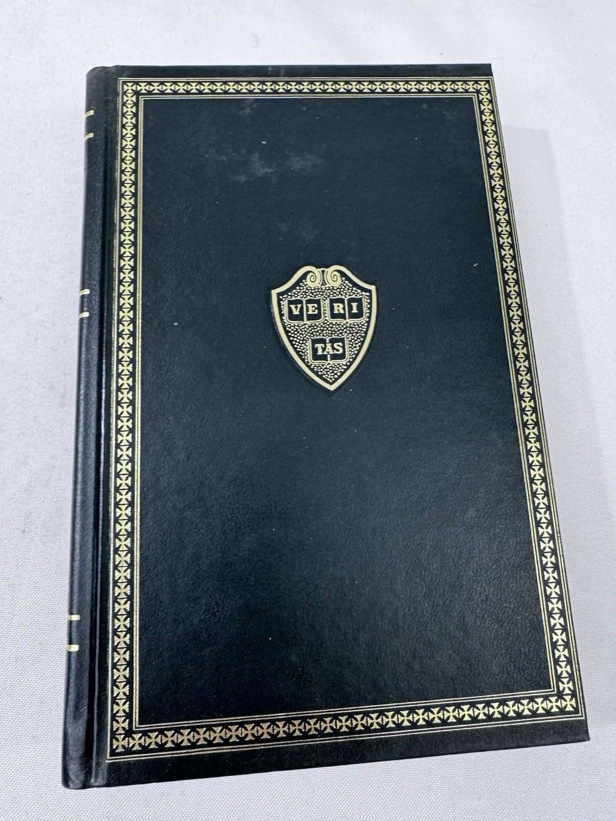 Grolier’s Masterplots 1979 Annual Deluxe Edition Library Classics HC FAST SHIP