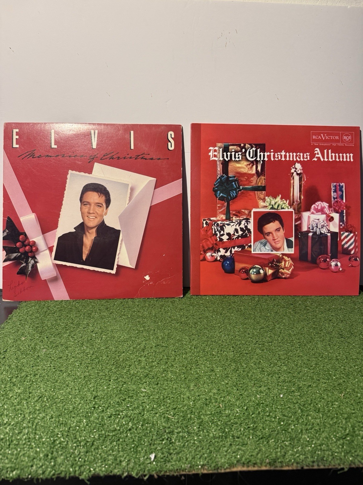Lot Of Elvis Presley Christmas Vinyl Records (1957, 1982) Lot Of Elvis Presley Christmas Vinyl Records (1957, 1982)