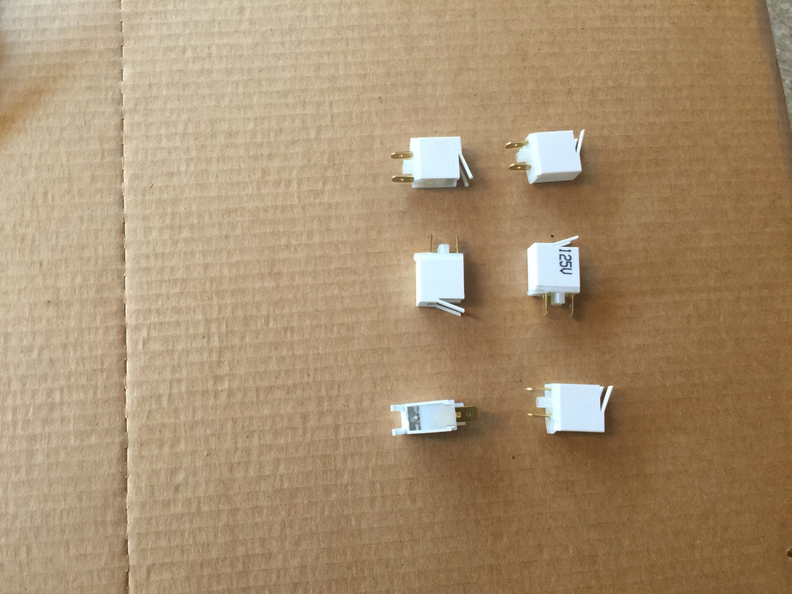 BRAND New OEM Frigidaire Range Indicator Light 316022500 (QTY 6) BRAND New OEM Frigidaire Range Indicator Light 316022500 (QTY 6)