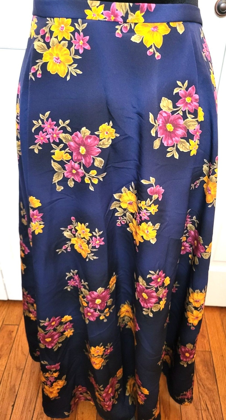 Vintage 90s Villager Navy Gold Floral Maxi Skirt 12 Elastic Cottage Whimsygoth Vintage 90s Villager Navy Gold Floral Maxi Skirt 12 Elastic Cottage Whimsygoth