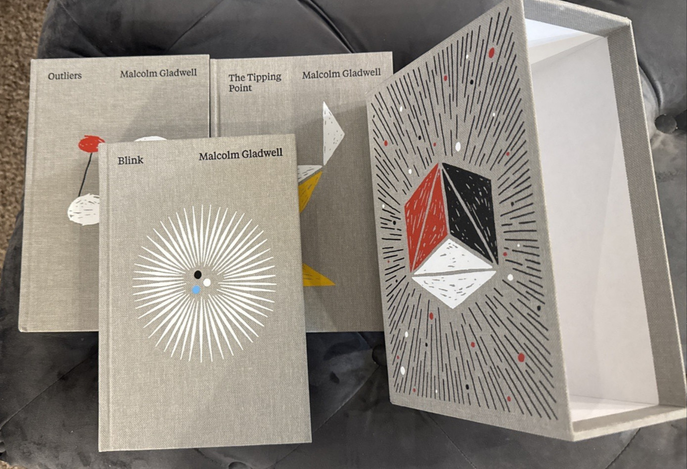 Malcolm Gladwell; Blink, Outliers, Tipping Point Fabric HC Box Set; Lot of 3 Malcolm Gladwell; Blink, Outliers, Tipping Point Fabric HC Box Set; Lot of 3