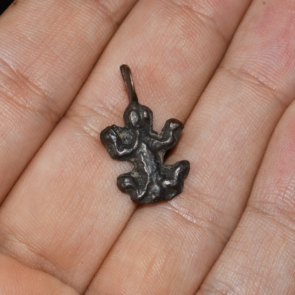 Rare Thai Amulet Hun Phayon Sa-Laeng Ngae-ng Luang Pu Phaengta Occult Charm Lead