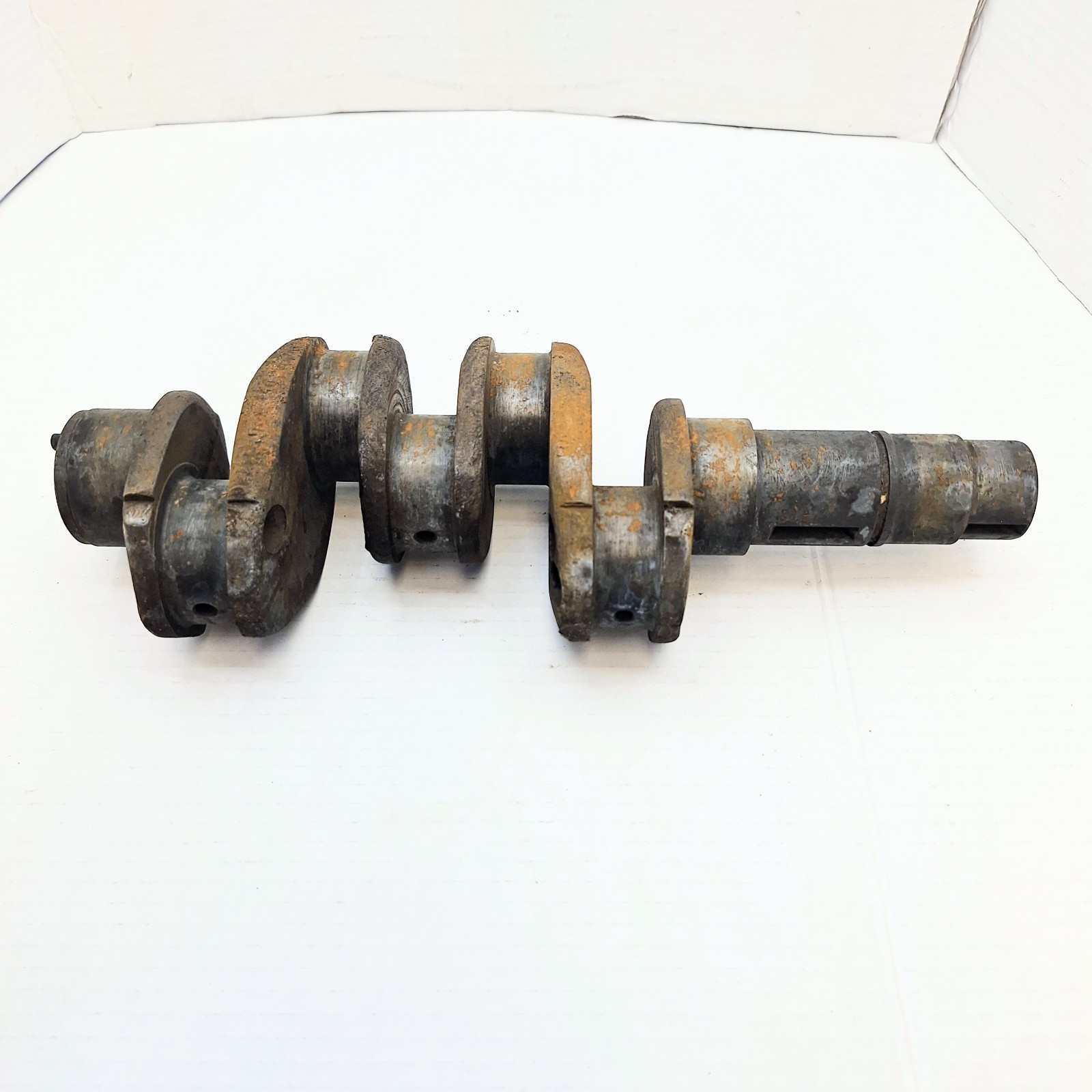 1962-1970 VW Beetle Type 1 Crankshaft STD 40 HP Genuine VW 1200 Original OEM 1962-1970 VW Beetle Type 1 Crankshaft STD 40 HP Genuine VW 1200 Original OEM