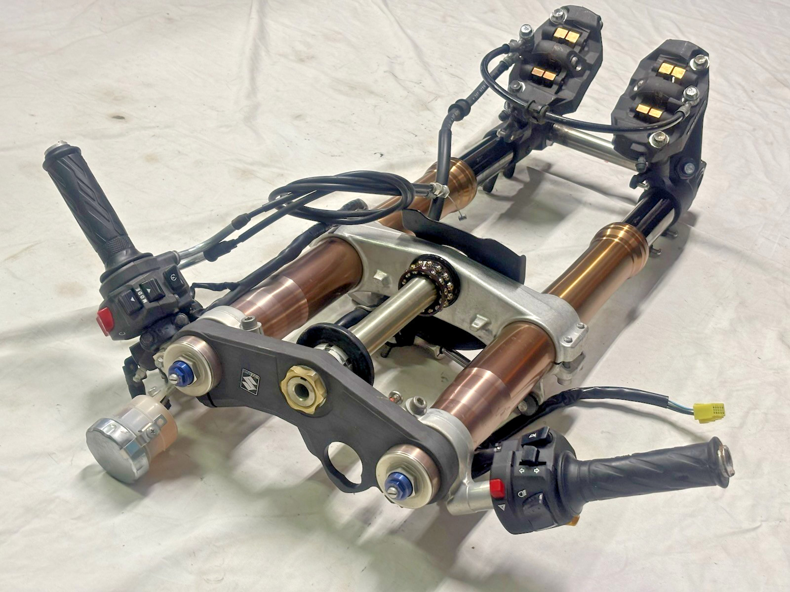 2007 2008 07 08 SUZUKI GSXR 1000 FRONT FORKS SUSPENSION HANDLEBARS TRIPLE *NICE*