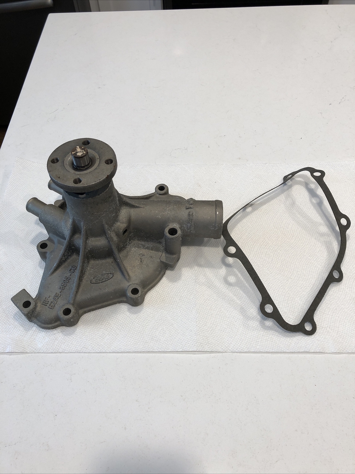 New Rebuilt Ford E2AE-8505 Water Pump 83-86 Mustang 82-83 F100 V6 3.8L
