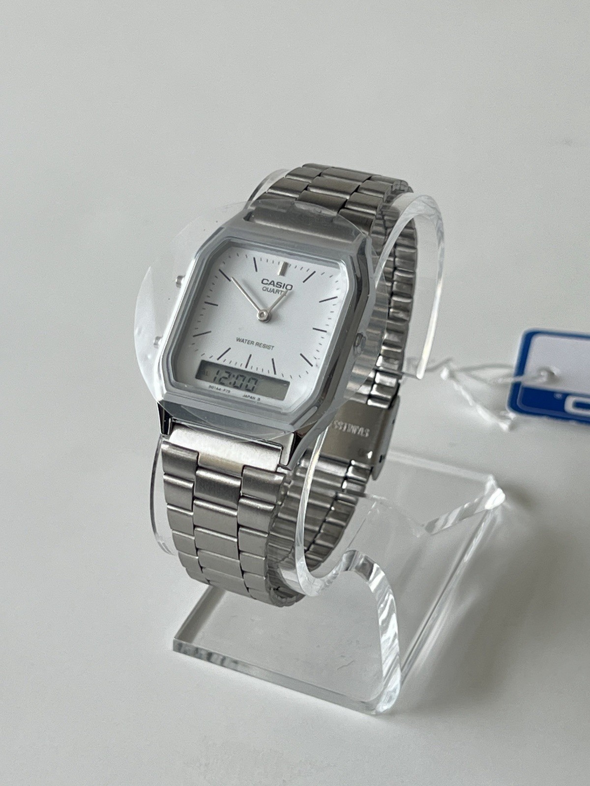 Casio Collection Unisex Adult White Dial Analog & Digital Watch AQ-230A-1D Casio Collection Unisex Adult White Dial Analog & Digital Watch AQ-230A-1D