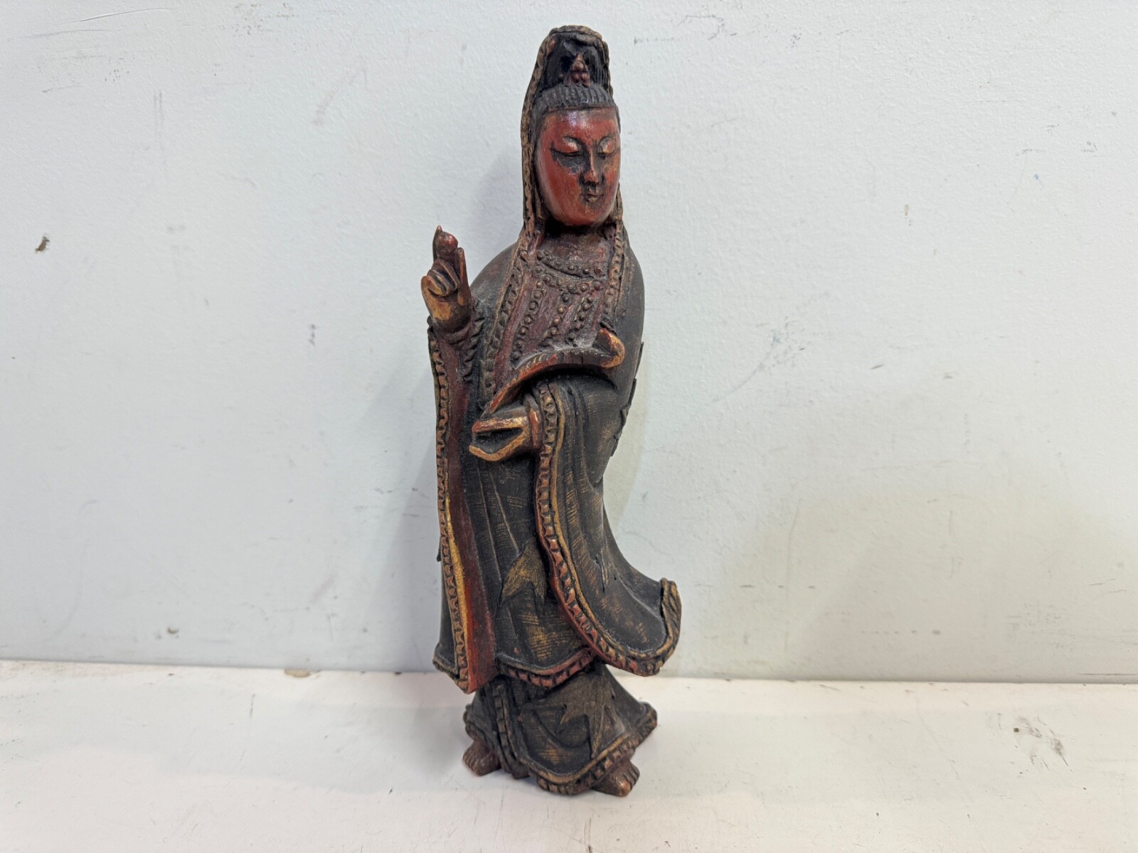 Vintage Possibly Antique Chinese Hand Carved Hardwood Kwanyin Guanyin Figurine Vintage Possibly Antique Chinese Hand Carved Hardwood Kwanyin Guanyin Figurine