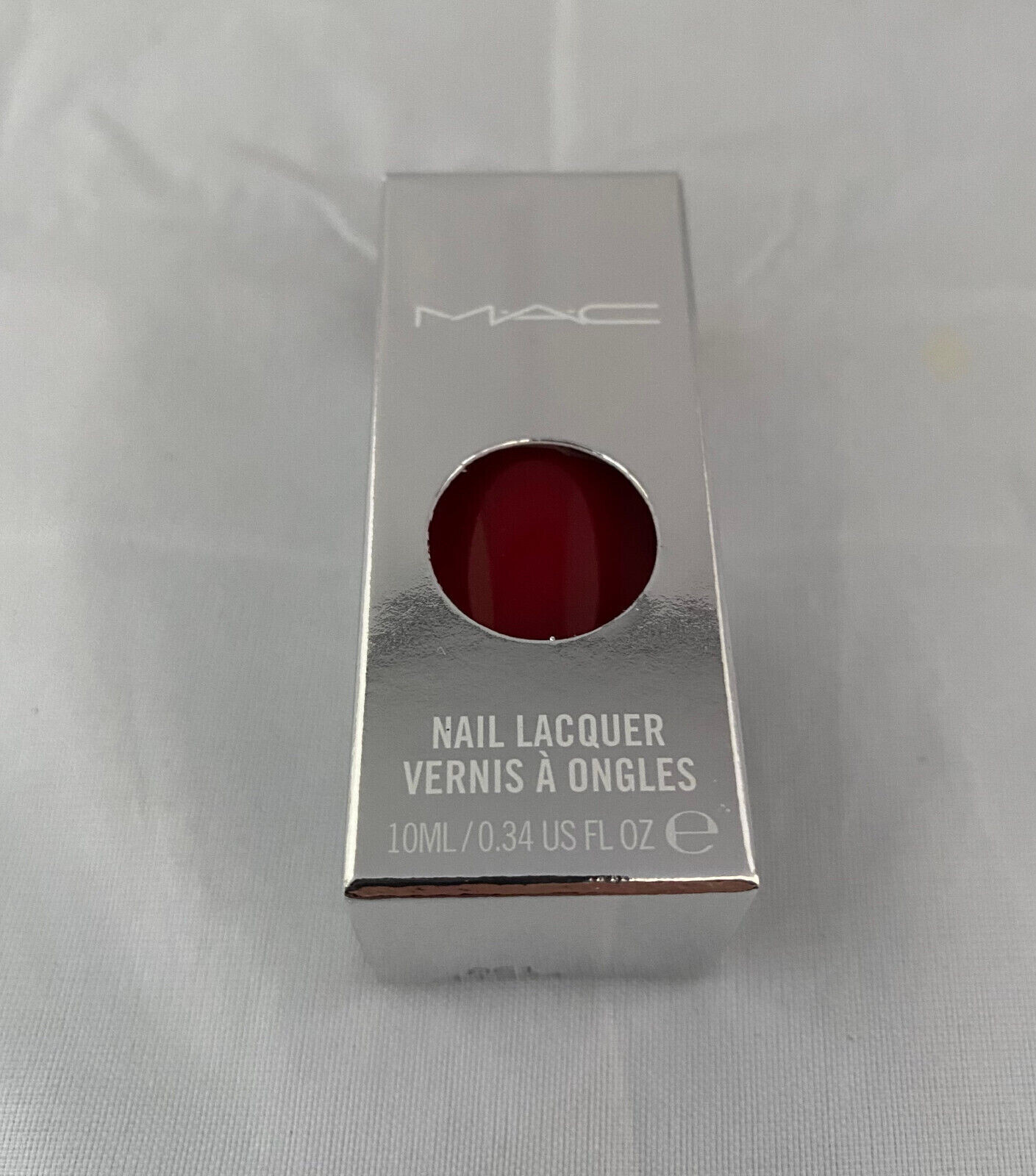 MAC Nail Lacquer Vernis A Ongles 10ML/0.34 oz ML272M Get Noticed Rare Color Red MAC Nail Lacquer Vernis A Ongles 10ML/0.34 oz ML272M Get Noticed Rare Color Red