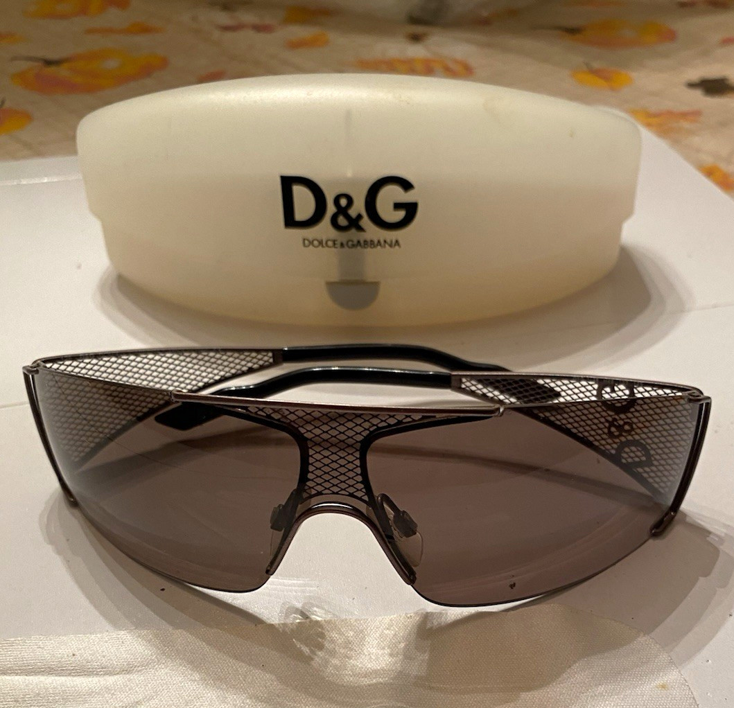 D&G Dolce & Gabbana Men’s Shield Sunglasses Black Metal Frame Gray Tinted D&G Dolce & Gabbana Men’s Shield Sunglasses Black Metal Frame Gray Tinted